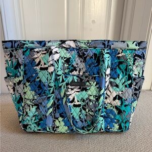 Vera Bradley “Get Carried Away Tote” XL - Quilted Camofloral Print